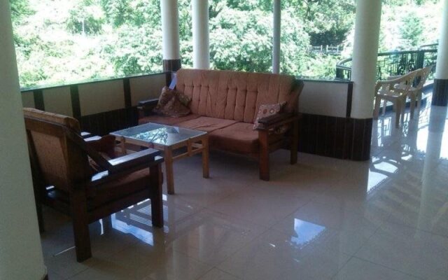 Hotel Walnut Grove