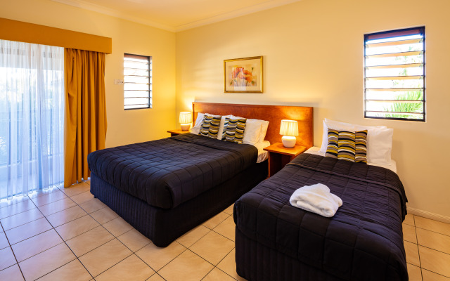 Cairns Queens Court