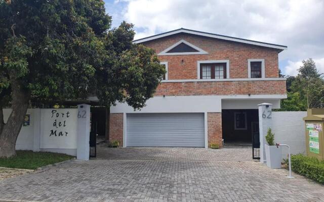 Port Del Mar Luxury Guesthouse