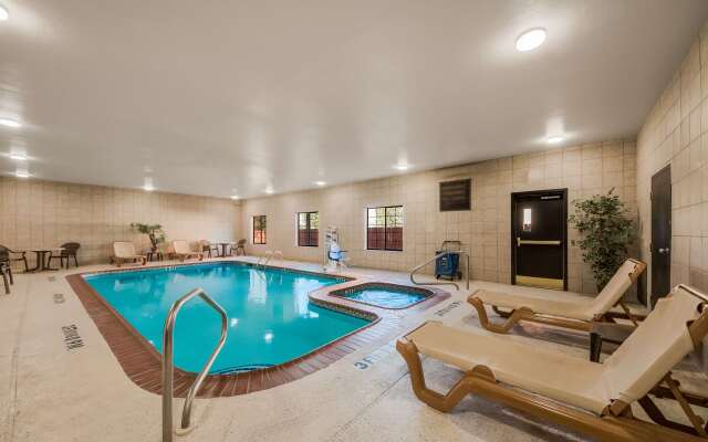 SureStay Plus Hotel by Best Western San Antonio SeaWorld