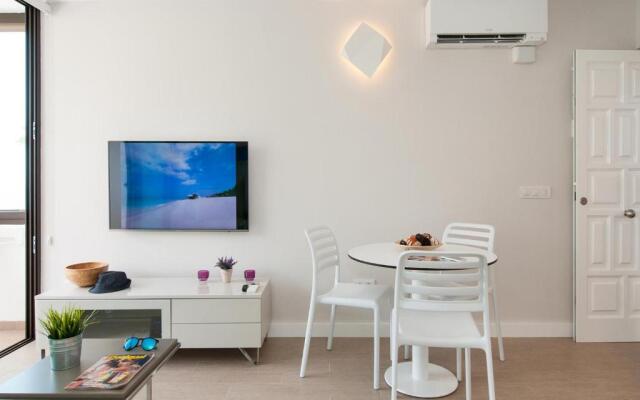 Beachfront Apartment Siesta 21 San Agustin Playa by VillaGranCanaria
