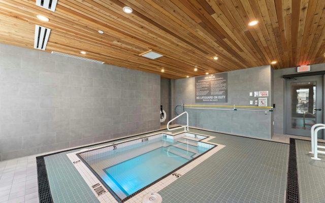 Sandman Signature Dallas Las Colinas Hotel & Suites