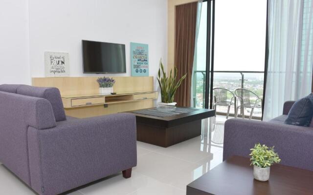 Bernard Holiday Home 2 @ Boulevard Imperial Suite Kuching