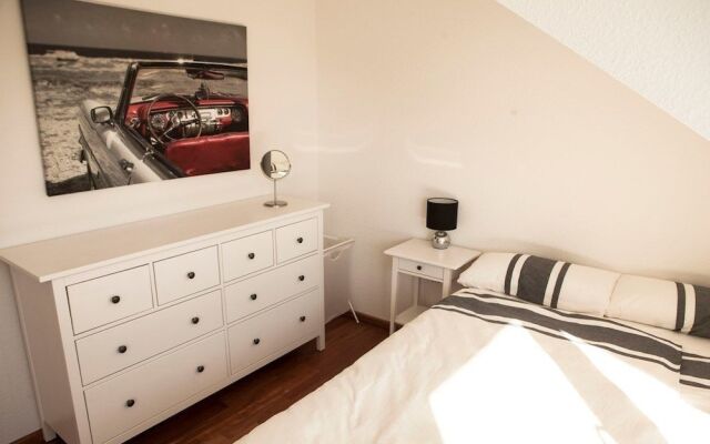 Deluxe City Apartment