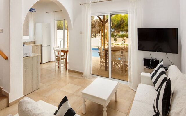 Thalassines Beach Villas