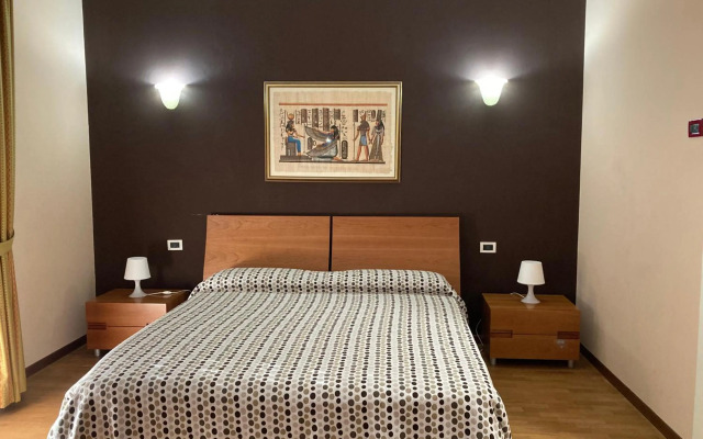 Hotel Master