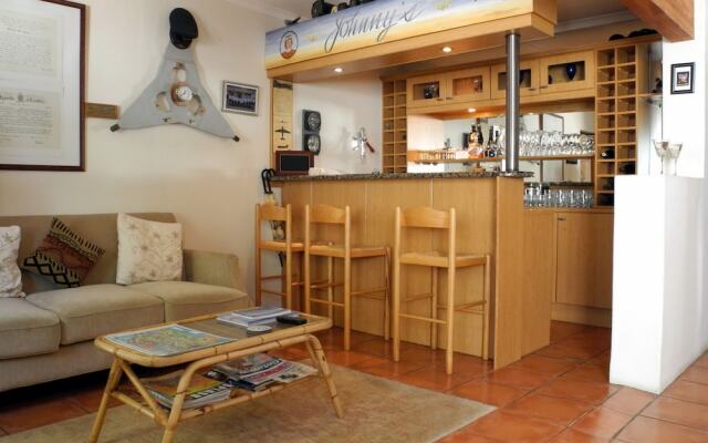 Baleia Guest Lodge Bed & Breakfast