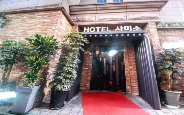 hotelImage