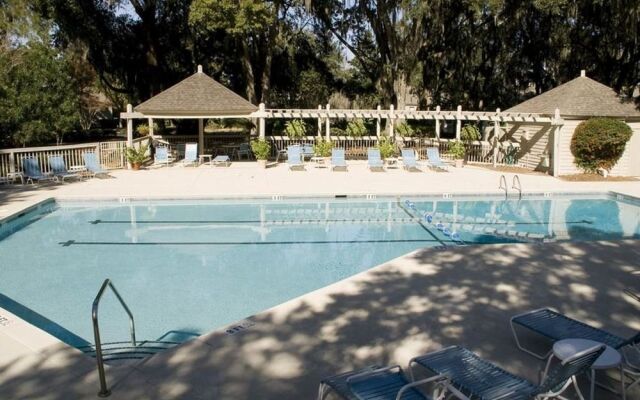 Calibogue Club 2630 by RedAwning