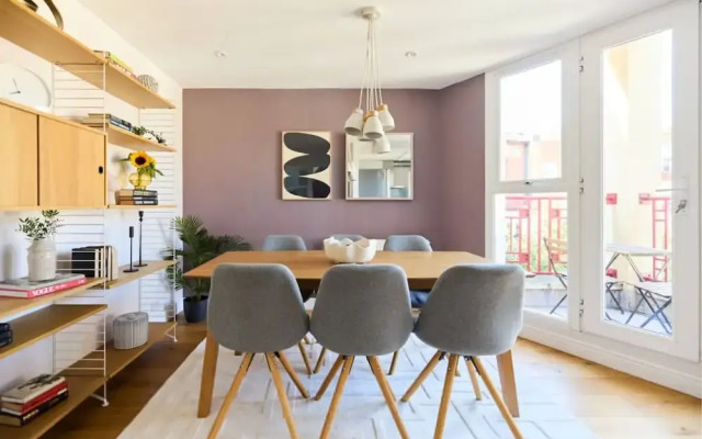 The Brunswick Retreat - Warm 3bdr Flat With Balcony