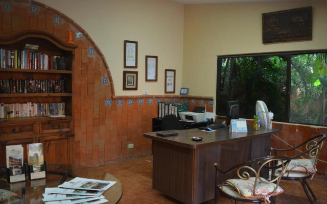 Hacienda San Miguel Hotel & Suites
