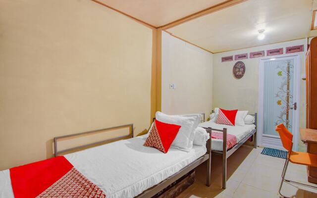 OYO 90506 Bunga Sonsang Homestay Syariah
