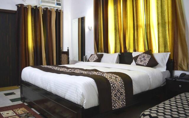 Hotel Priya