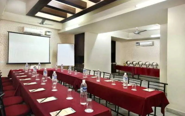 Hotel Mandakini Palace
