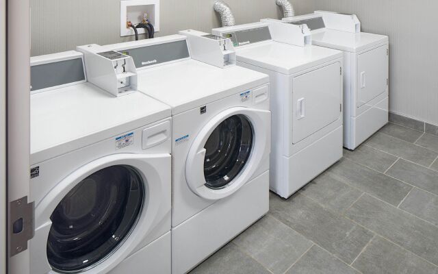 Holiday Inn Express Red Deer North by IHG