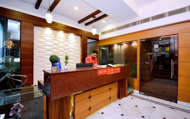 Leela Residency By OYO Rooms