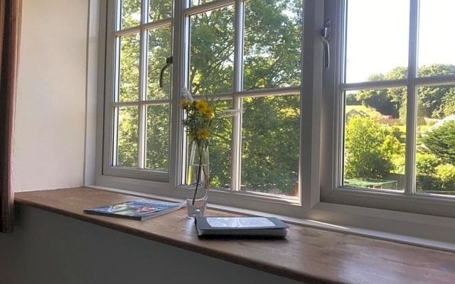 Lynwood House Bed And Breakfast