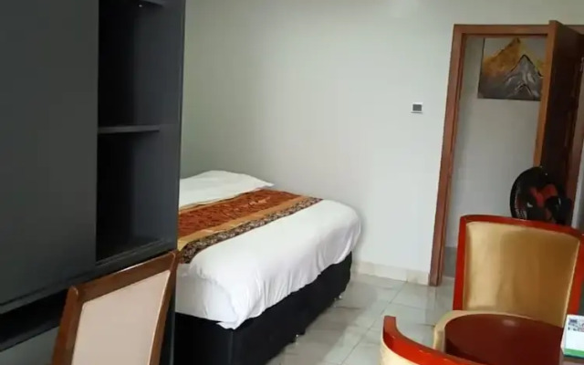 Fanfare Suites