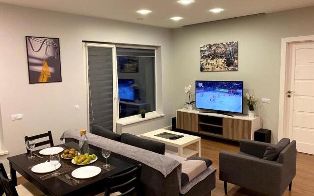 Oršos Spacious Apartment in Vilnius City Center, with Balcony