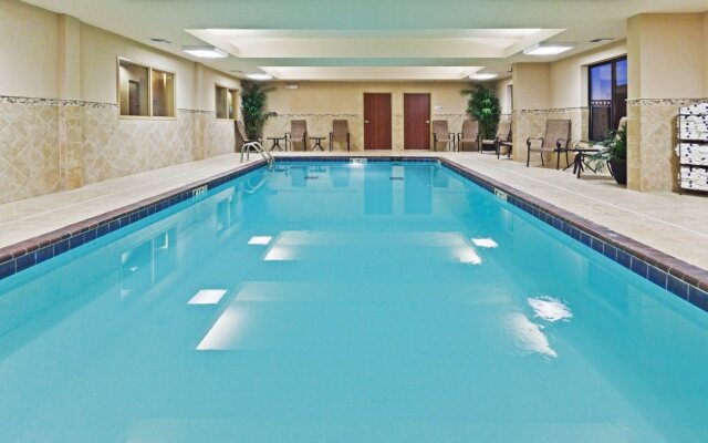 Holiday Inn Express & Suites Poteau