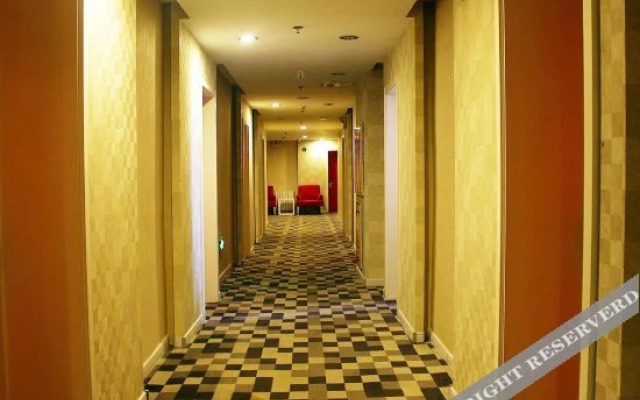 HanTing Hotel (Shenyang Wanlian Subway Station)