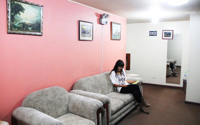 Hotel Sideral - Cochera