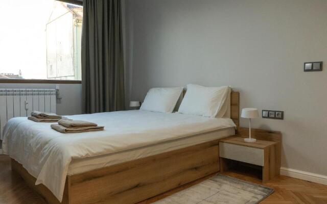 Jasmine Central Apartment