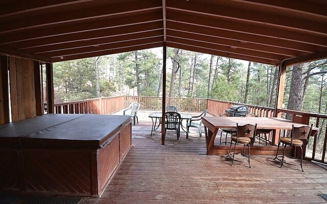 Beckham Hill - Three Bedroom Cabin