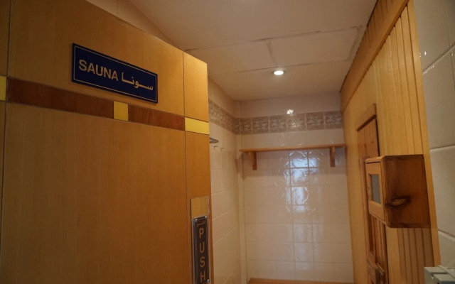 E5 Apartments