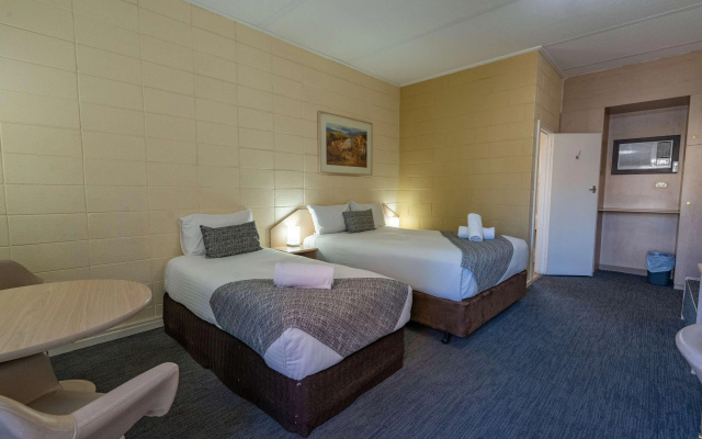 Hospitality Kalgoorlie, SureStay Collection by Best Western – Guest Rooms – Kalgoorlie