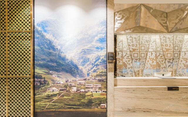 Atour Hotel Zhenxing Road Tongxiang