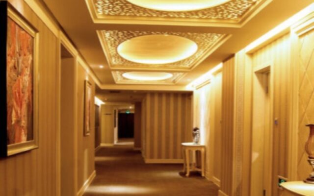 Luoyang Bohemia Hotel