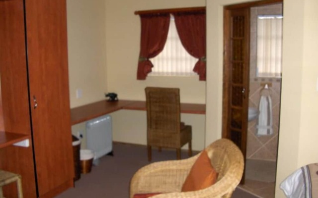 Aark Guest Lodge