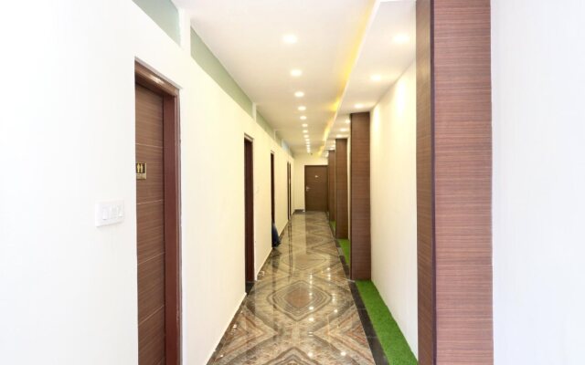 Hotel Gold By OYO Rooms