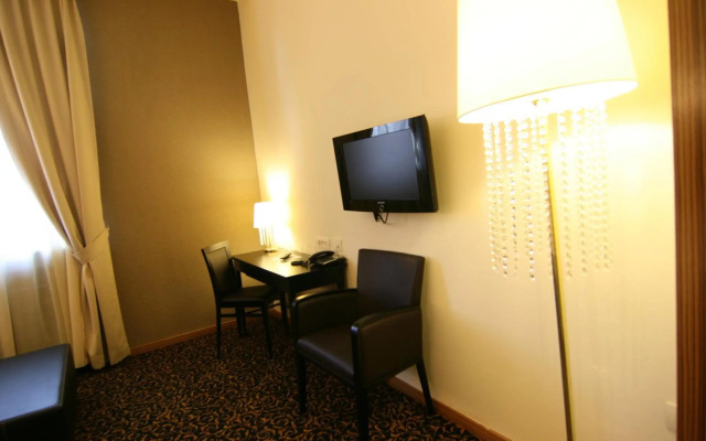 Hotel Crystal