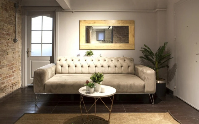 Chic and Central Flat in the Heart of Beyoglu