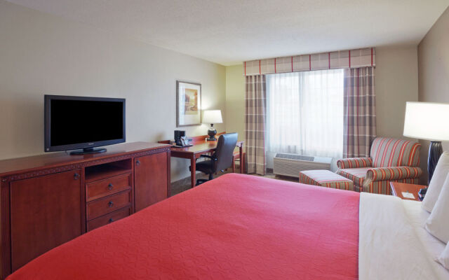 Country Inn & Suites Rochester-Henrietta, NY