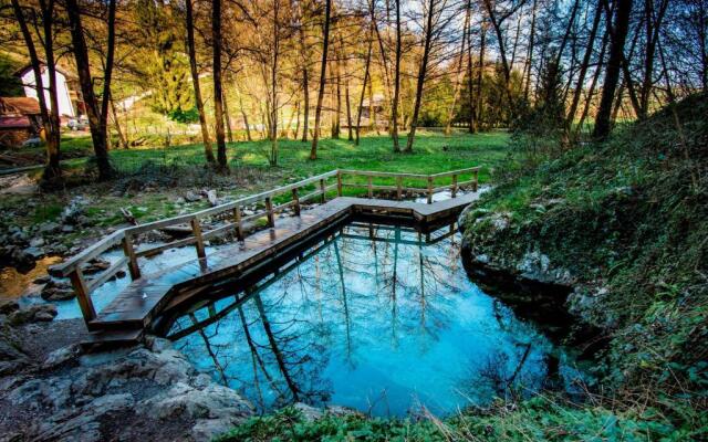 Romantic Cottage In Real Nature