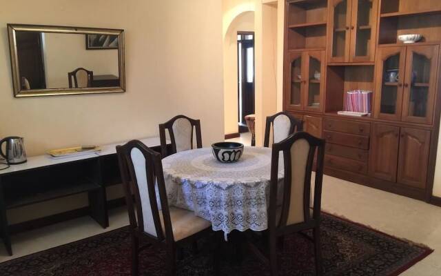 Villa Ayodele