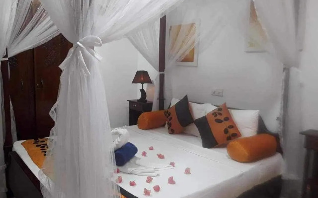Aura Beach Villa Aluthgama