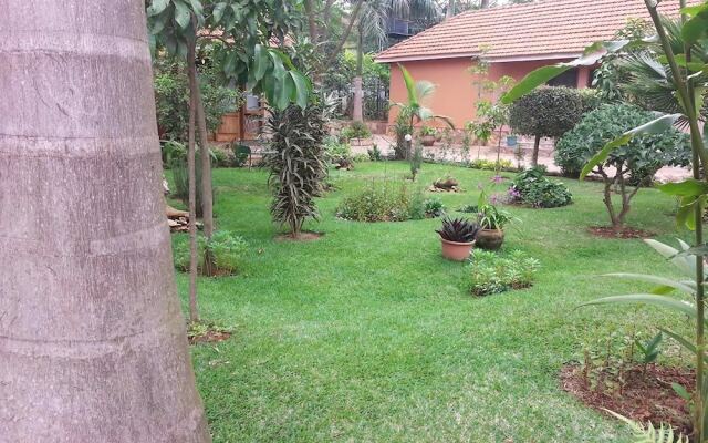 Cafe Roma Guest House