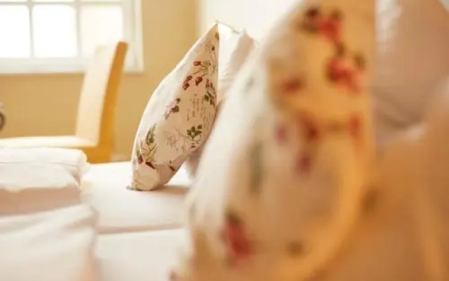 HEINRICHs winery bed & breakfast