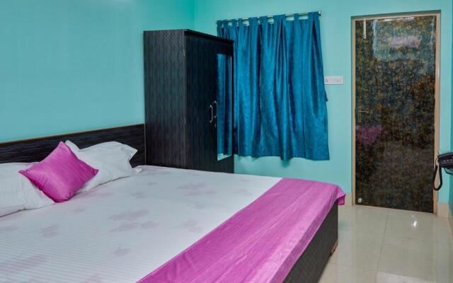 deb Guest House And Banquet hall