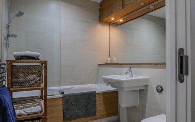 Spacious & Modern, 2BR in Manchester City Centre