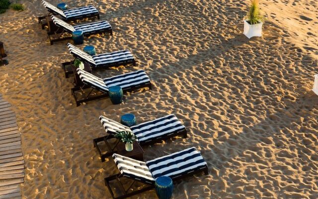 Blue - Inn on The Beach