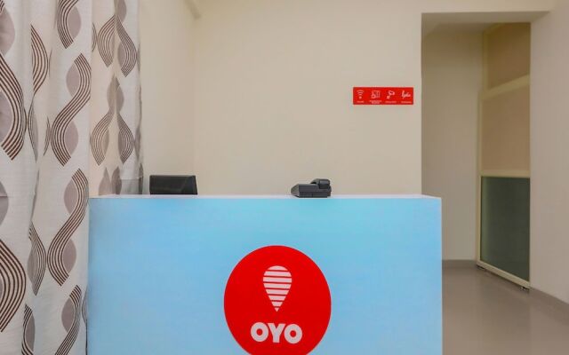 OYO 18600 Krish Lakeside Comforts