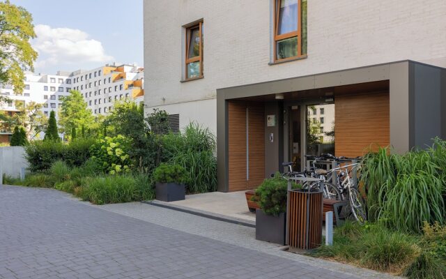 Modern Zoliborz Apartment by Renters