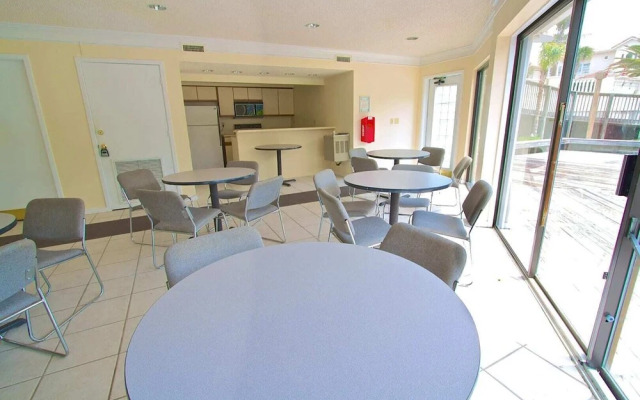 Oceanfront Luxury: 2BR Condo, St. Augustine