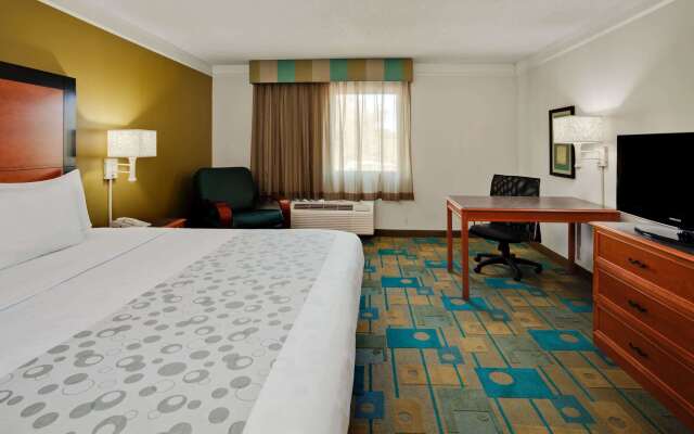 La Quinta Inn & Suites by Wyndham St. Pete-Clearwater Airpt