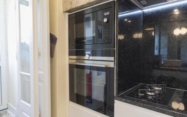 Spacious 4bdr River View
